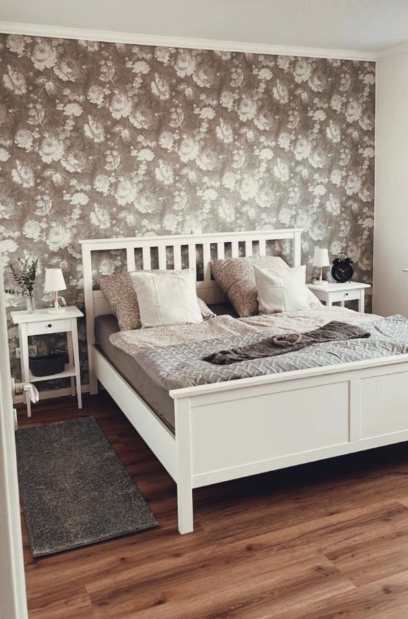 Ferienwohnung Ostfriesenherz Emden Esterno foto