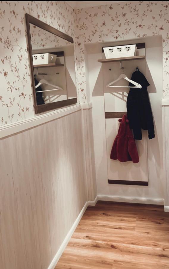 Ferienwohnung Ostfriesenherz Emden Esterno foto