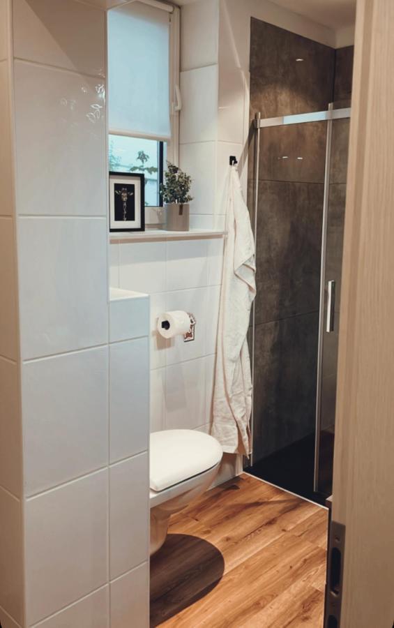 Ferienwohnung Ostfriesenherz Emden Esterno foto